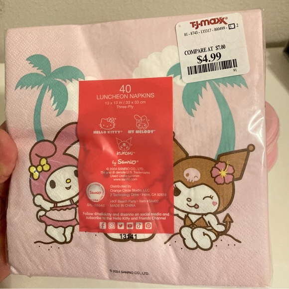 Sold ‼️Hello Kitty Summer Dessert Plates and Napkins - Picture 3 of 10